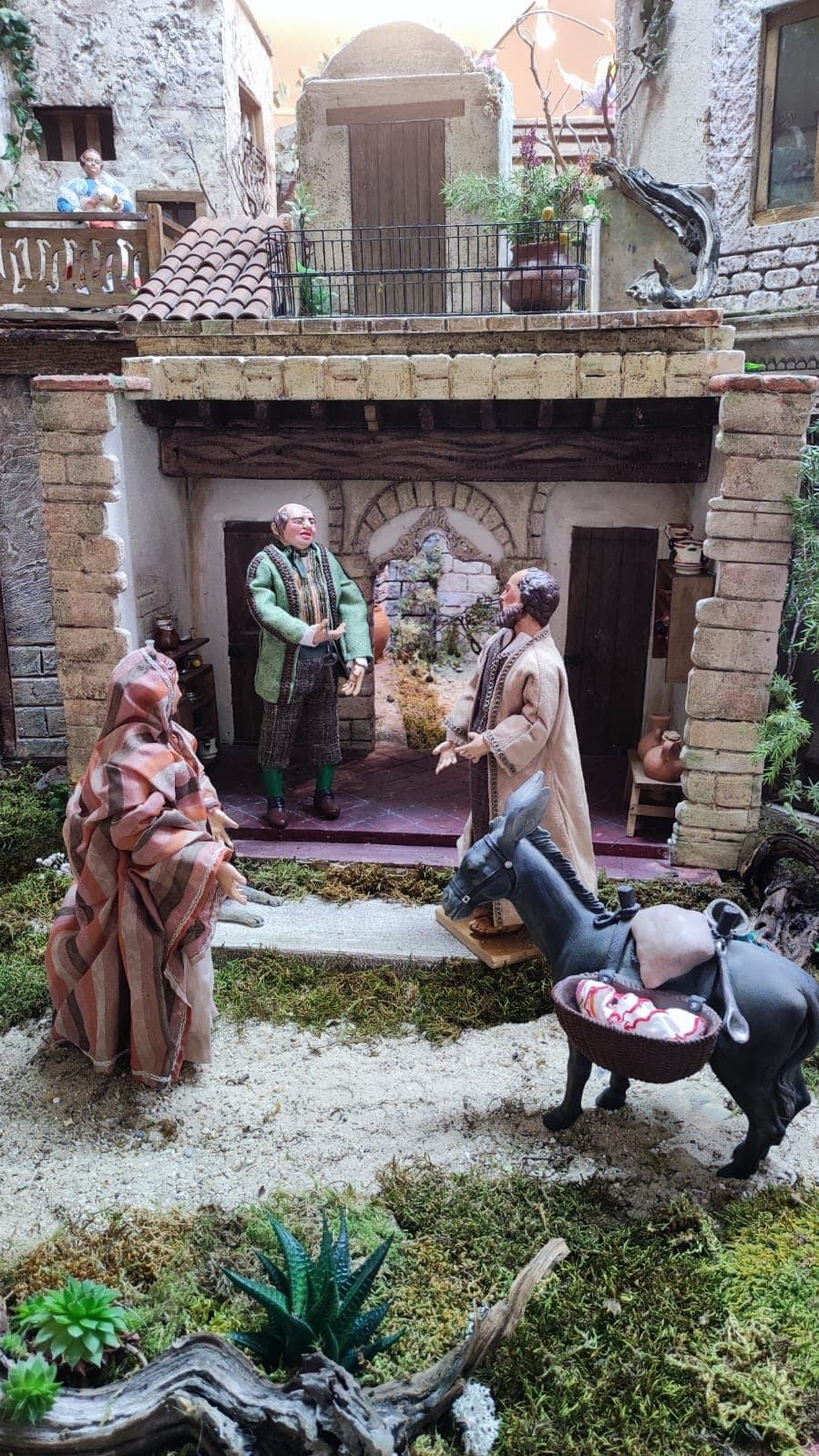 Detalle artesanal del belén