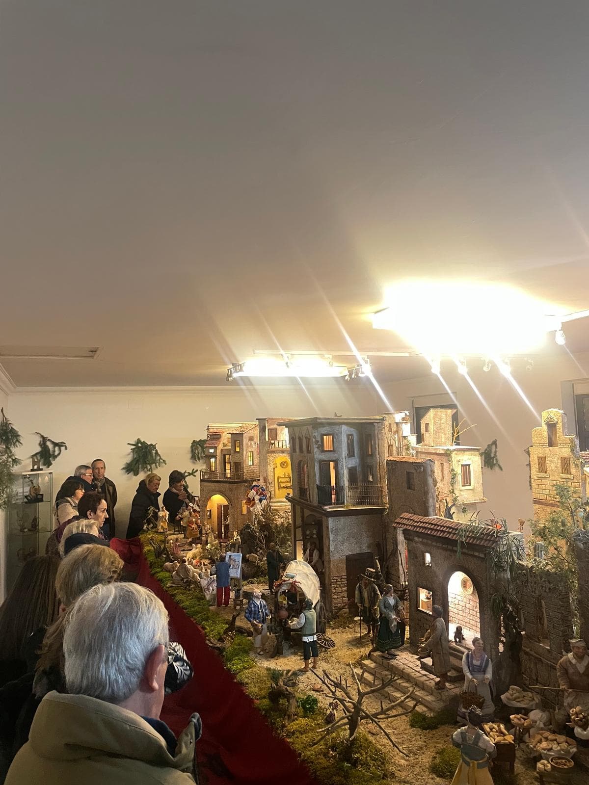 Admirando las figuras napolitanas