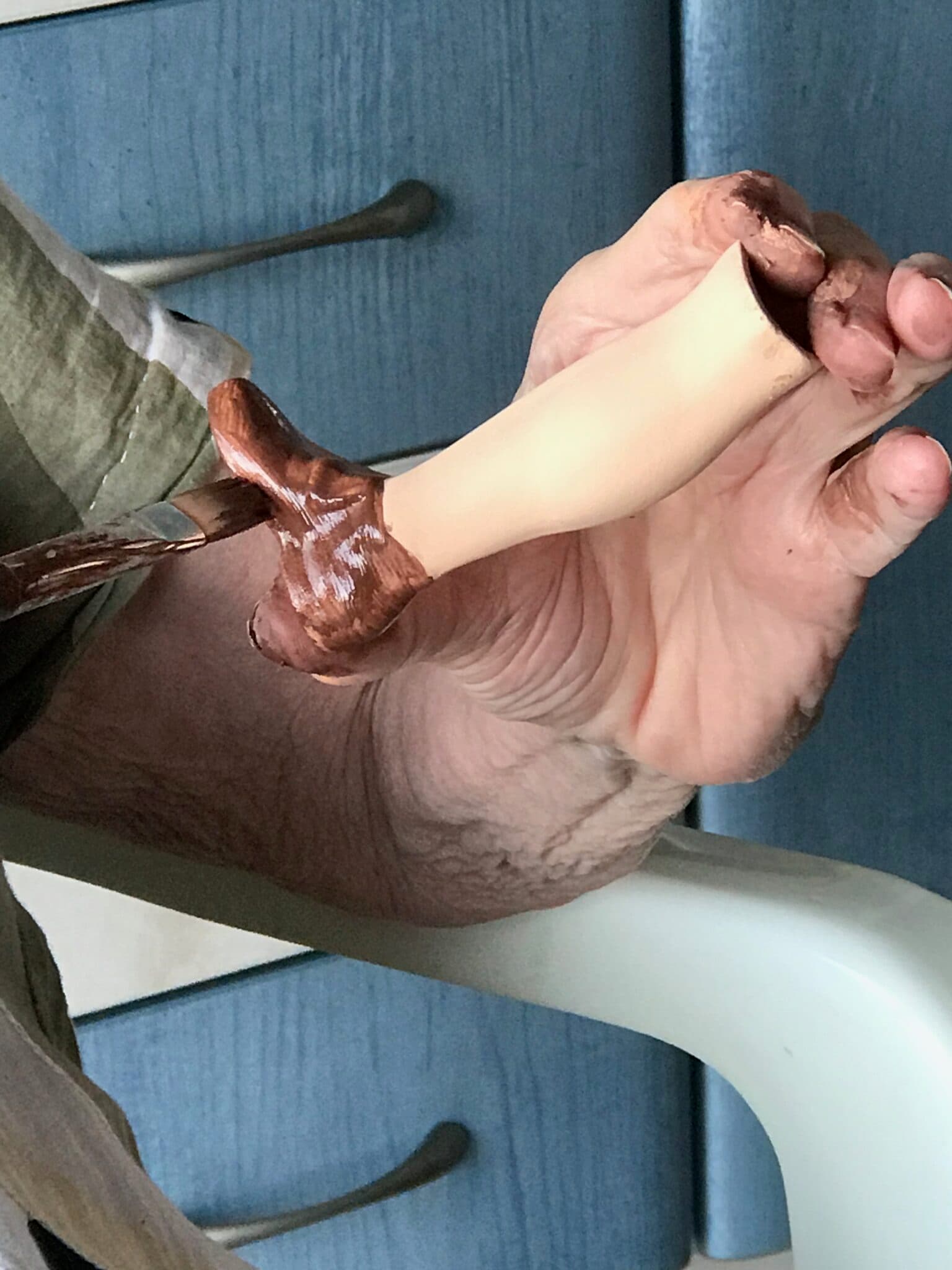 Manos y pies detallados